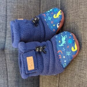 Jan & Jul Stay-on Adjustable Fleece Booties, 3-12 months